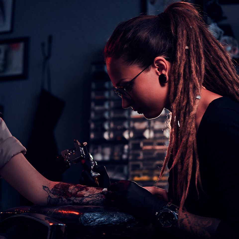 Interior del estudio Kazzo Tattoo en Málaga
